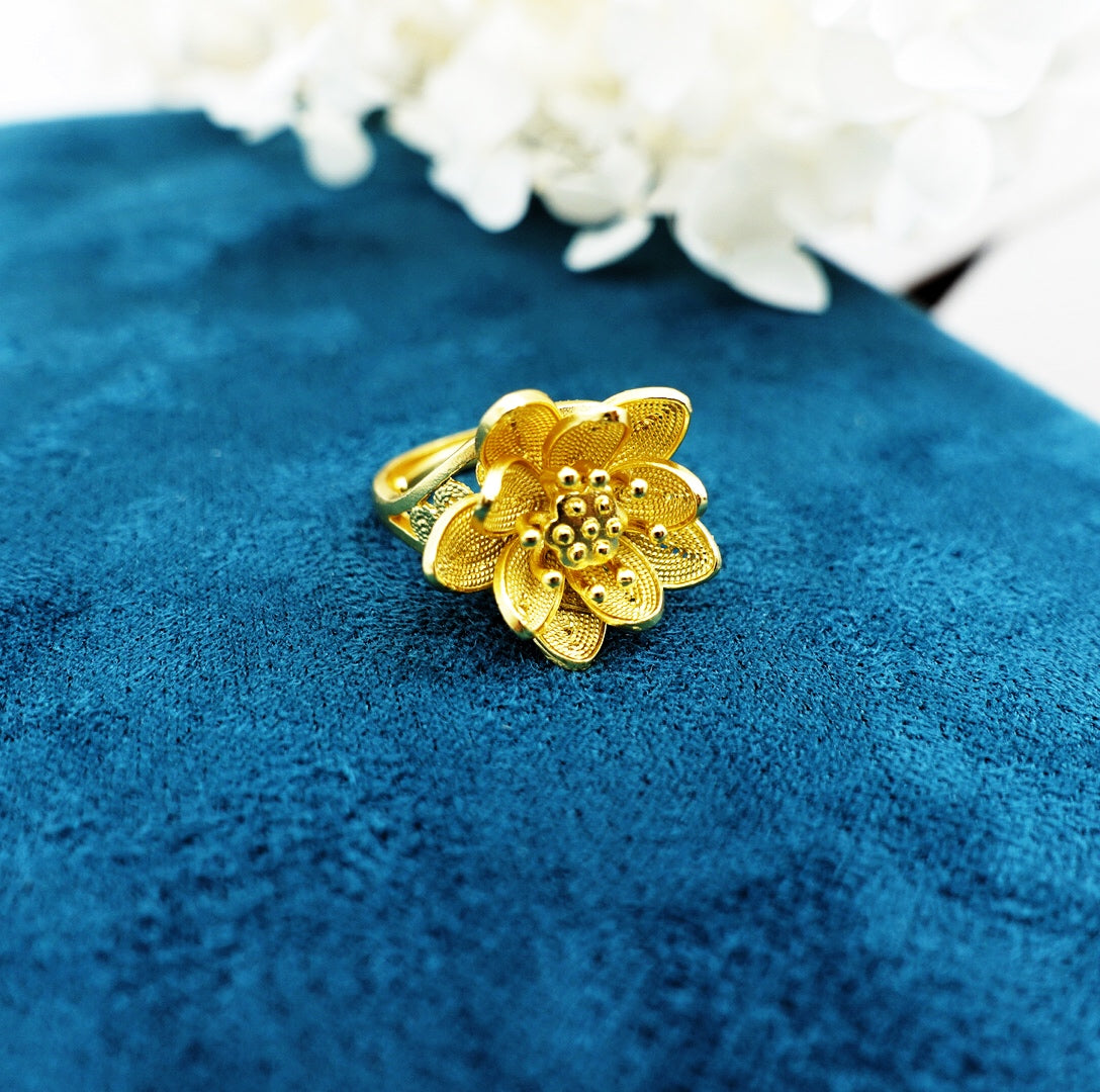 MSR300095RN Gold Diamond Floral Ring